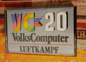 Luftkampf (1982) Commodore VIC 20 (Cinta, Manual, Caja) funcionando 8 bits - Imagen 1 de 2