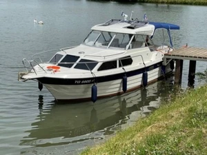 Inter 888 Kajütboot mit Trailer und Bodenseezulassung - Bild 1 von 24
