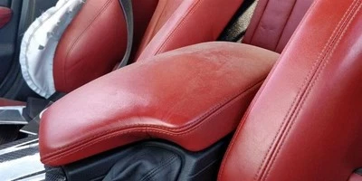 FRONT CENTER CONSOLE RED CENTER CONSOLE LID ONLY 51168057534 2015-2018 BMW M3 Foto 1 de 4