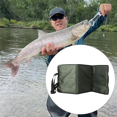 Fishing Unhooking Mat 3 Fold Padded Travel Accessories Portable Fishing - Image 1 of 4