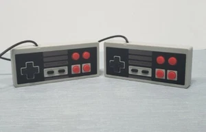 2 NES-004 controller Original Nintendo NES Vintage Console Wired Replacement - Picture 1 of 3