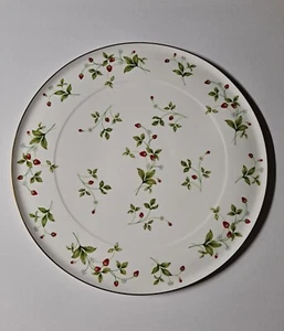 Christopher Stuart Fine Bone China Cake Plate Strawberry Field Pattern - Picture 1 of 5