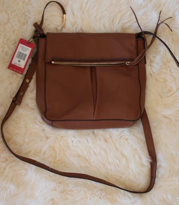 Bolso de mano de cuero Vince Camuto bandolera millas color: marrón montura Foto 1 de 4