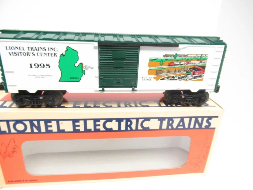 LIONEL LTD PROD. 19934 - VISITOR CENTER  BOXCAR - SIGNED BOX - 0/027-   NEW- B19 - Image 1 of 1