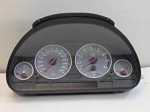 2004-2006 BMW E53 X5 4.8IS SPEEDOMETER INSTRUMENT CLUSTER Canadian KM/h kilomete - Picture 1 of 6