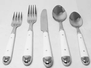 PALETTE WHITE by Oneida 5 Piece Place Setting NEW NEVER USED - Picture 1 of 5