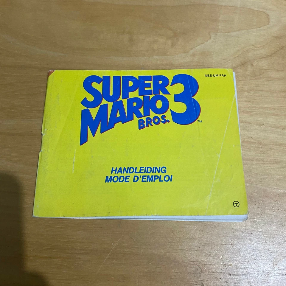 Nintendo NES MANUAL ONLY - PAL B FAH French - Super Mario Bros 3 - Image 1 of 2