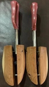 Shoe Tree Pair Cedar Wood Plastic Handle Stretcher 11.5” - Picture 1 of 2