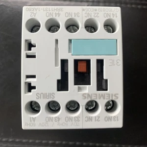 Siemens 3RH1131-1AK60 Contactor 115 Vac 3 No + 1 Nc - Bild 1 von 3