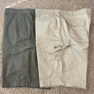 Lot of 2 Union Bay Flex Waist Cargo Shorts Men’s Size 42 Army Green & Khaki - Picture 1 of 18