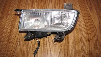  1999-2003 SAAB 9-3 FOG LIGHT LH OEM DRIVER - Image 1 of 4