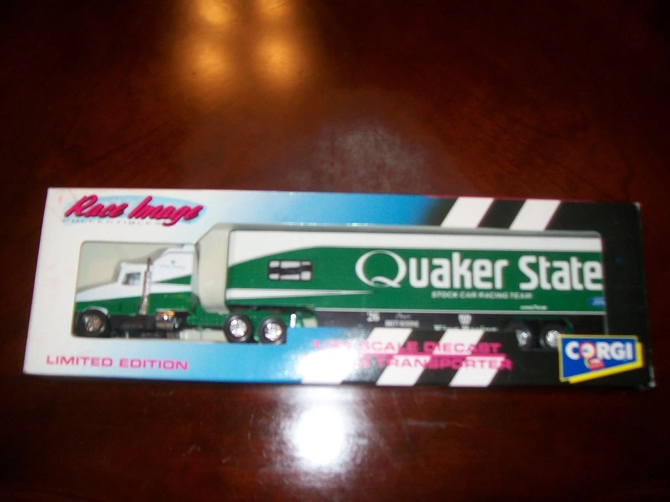 Corgi Quaker state truck new in the box - Image 1 of 1