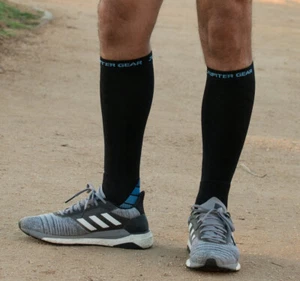 Calcetines de compresión de resistencia para correr y caminar de Jupiter Gear - Imagen 1 de 13