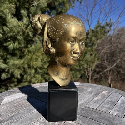 "Busto de mujer vietnamita vintage escultura de bronce base de madera 11"" H firmado por artista" Foto 1 de 4