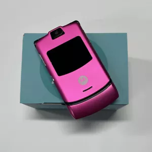 Motorola RAZR V3 Unlocked Flip Bluetooth GSM 850 /900 /1800 /1900 Mobile Phone - Picture 1 of 24