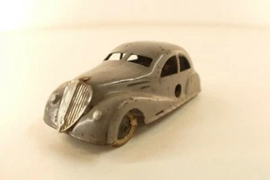 CIJ France 5/4 RENAULT VIVA Grand sport rare 10 cm tôle moteur RARE - Imagen 1 de 9