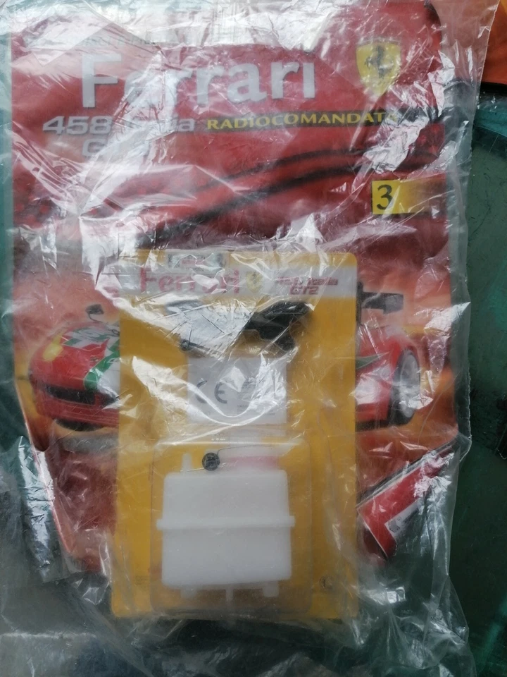 Costruisci la tua FERRARI 458 ITALIA GT2 scala 1/10 RADIOCOMANDATA  - uscita n 3 - Immagine 1 di 1