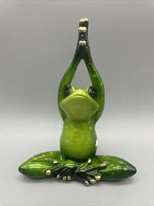 Frosch Yoga Arme hoch Harz Figur 5" x 4" Glanz Gold Nägel - Bild 1 von 6