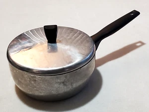 Wear Ever Aluminum Sauce Pan W/ Lid Vintage 1.5qt  - Picture 1 of 5