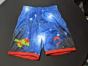 Mitchell & Ness Space Jam 2 Tune Squad Galaxy 25 Anniversary Shorts Herren Gr. M  - Bild 1 von 5