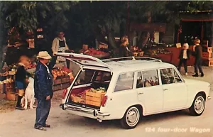FIAT 124 VIERTÜRER WAGEN OLDTIMER WERBUNG AUTO POSTKARTE ANSICHT - Bild 1 von 2