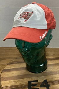 YOUTH GIRLS TAMPA BAY BUCCANEERS HAT RED/WHITE STRAPBACK ADJUSTABLE VGC E4 - Picture 1 of 3