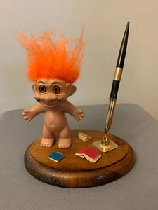 Finished Ceramic Little Intelligent Guy with a Pen Set Scene - Picture 1 of 3