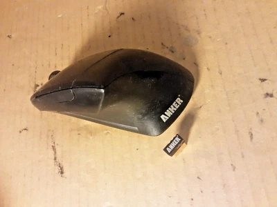 Anker 98anwvm-uba Wireless Vertical Ergonomic Optical Mouse with Dongle - Image 1 of 4