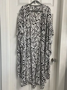 Victoria's Secret Swim Oahu Cover Up Black and White Zebra Print Size XS / S - Picture 1 of 7