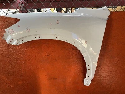 Guardabarros izquierdo del lado del conductor Mazda CX-5 2013 2014 2015 2016 FABRICANTE ORIGINAL USADO Foto 1 de 4