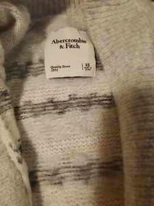 Abercrombie & Fitch Sweater Women Size XS  Print Cardigan Open Front Pre-owned  - Picture 1 of 6