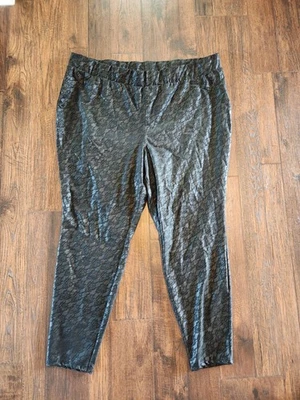 Torrid Lace Print Size 4 Black Leggings - Image 1 of 4