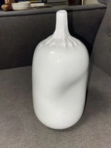 Vintage 1985 Goebel Porcelain White Eggplant Sculpture Vase 8.5” Tall - Picture 1 of 10