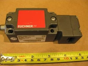 Euchner NZ2VZ-538ESVM5C2334 Safety Switch 24VDC 4A - Picture 1 of 9