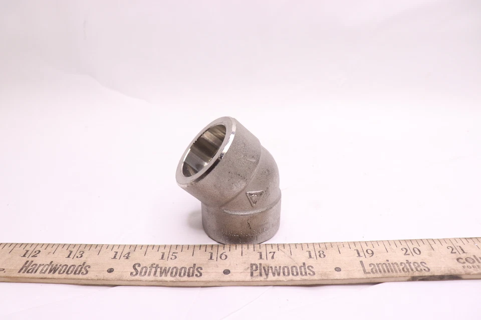 45 Degree Socket Weld Elbow Forged 304/304L Stainless Steel 1" 3005-FSW - Image 1 of 1