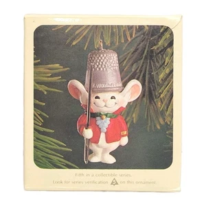 Vintage 1982 Hallmark Christmas Ornament ~ Fingerhut Maus #5 in Serie mit OVP - Bild 1 von 6
