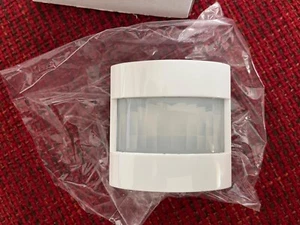 GIRA KNX Bewegungsmelder Standard 0889 03 2,20 m Reinweiß Glänzend - Bild 1 von 4