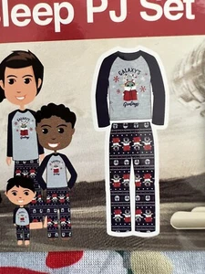Star Wars Mandalorian Christmas 2 Piece Pyjamas PJ Set Fleece Unisex kids 4 $48 - Picture 1 of 5