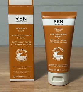 REN Radiance Eclat PHA Exfoliating Facial Scrub 1.69 oz/ 50 mL Full Size - Picture 1 of 9