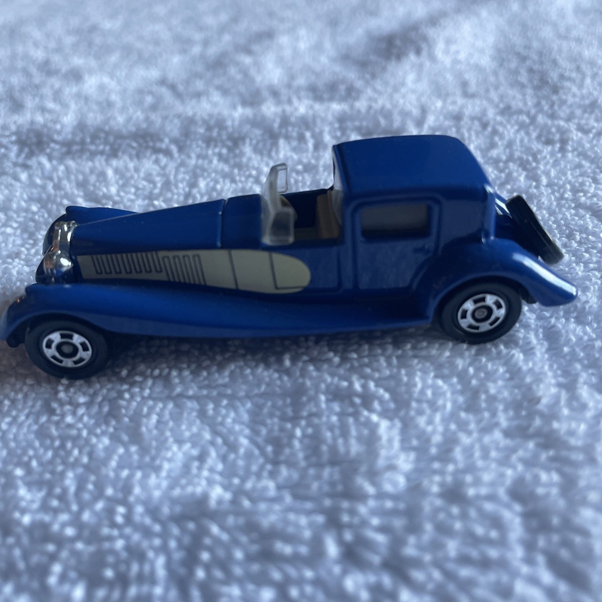 ミニカー TOMICA Bugatti Coupe de Ville 1/80 Tomica - Bugatti Coupe De Ville - Global Diecast Direct