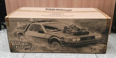 Hot Toys Back To The Future Part III The Delorean Time Machine 1/6 Scale MMS738 - Image 1 of 4