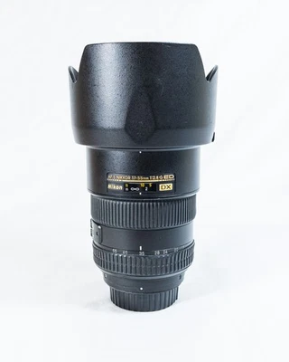 Lente zoom Nikon NIKKOR 17-55 mm f/2,8G AF-S DX IF-ED - Excelente estado Foto 1 de 4