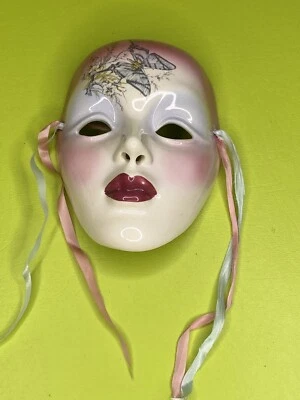 "Máscara de cerámica de Mardi Gras con mariposa de Gleda 6 3/4"" hecha en Nueva Orleans, LA" Foto 1 de 4
