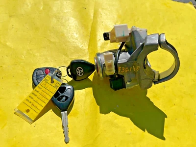 GENUINE 13-15 TOYOTA VENZA IGNITION SWITCH LOCK CYLINDER W/ KEYS OEM 89783-0T010 - Image 1 of 4