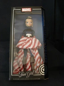 "Marvel Fan Girl Capitán América Figura SEÑORA ALEXANDER COLECCIÓN Muñeca NUEVA 14" - Imagen 1 de 10