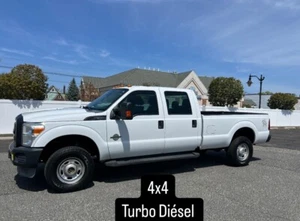 2011 Ford F-350 4X4 * 6.7L TURBO DIESEL - Picture 1 of 28