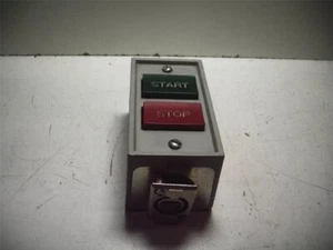 CUTLER-HAMMER H5200 PUSHBUTTON STATION START/STOP - Picture 1 of 1