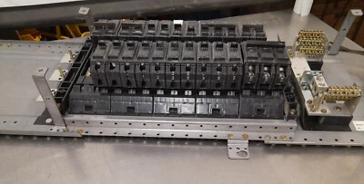 Panelboard  120/240 VAC 3 Phase, Guts Only GE Bkrs NE-7365 type THQB - 28 Bkrs - Image 1 of 4