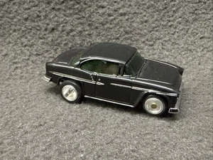 AFX '55 Chevy Bel Air Magna-Traction Ho Slot Car RUEDAS DE ALUMINIO personalizadas negras - Imagen 1 de 8