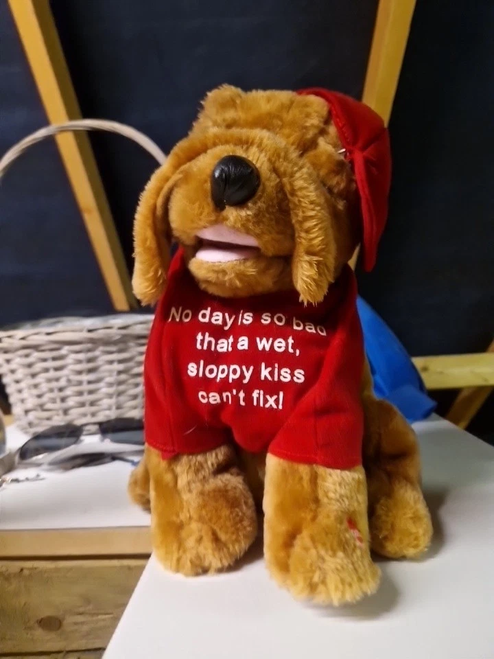 PLUSH SINGING DOG - Image 1 of 1